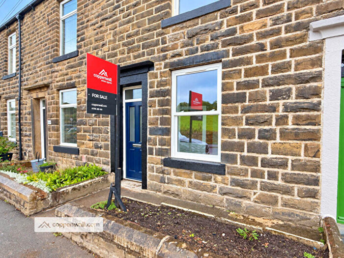 2 Bedroom Terraced House For Sale In Burnley Road, Loveclough, Rossendale, BB4