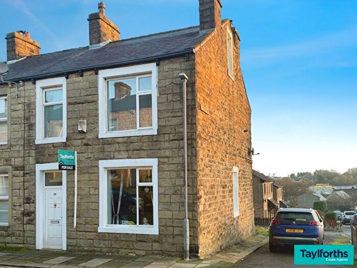 3 Bedroom End Of Terrace House For Sale In Clifford Street, Barnoldswick, BB18
