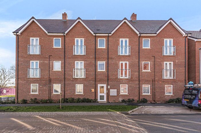 2 Bedroom Flat For Sale In Santa Cruz Avenue Newton Leys, Milton Keynes, MK3
