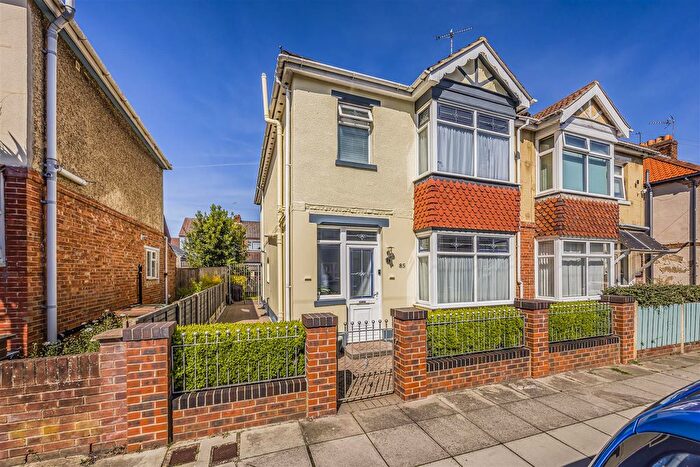 3 Bedroom Semi Detached House For Sale In Vernon Road, Copnor, PO3