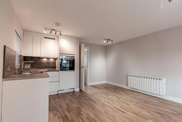 1 Bedroom Flat To Rent In Conifer Way Sudbury Avenue, HA0