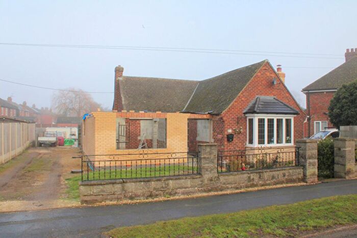 2 Bedroom Detached Bungalow For Sale In George Street, Broughton, DN20