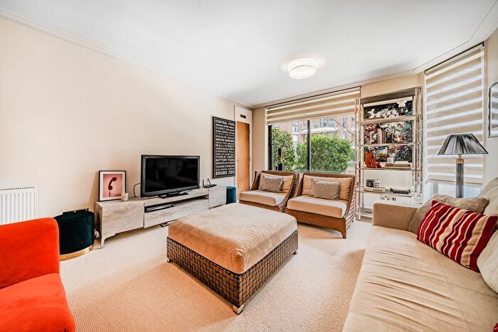 1 Bedroom Flat For Sale In Blythe Road, London, W14