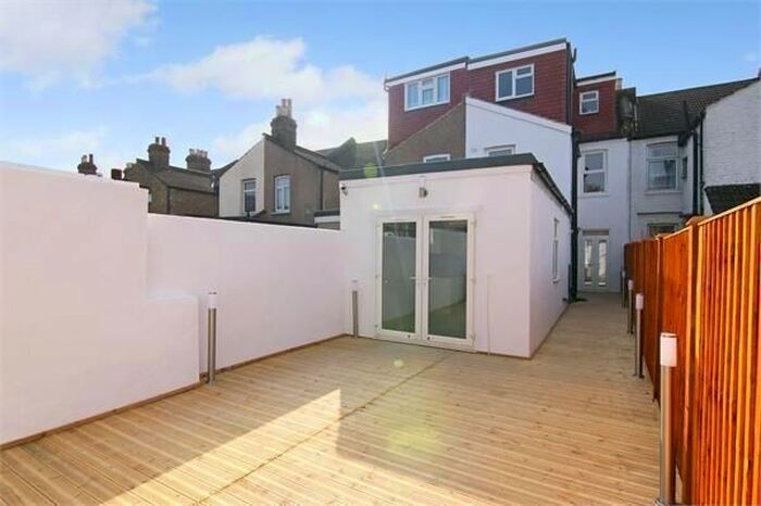 6 Bedroom Property To Rent In Westerham Road, London, E10