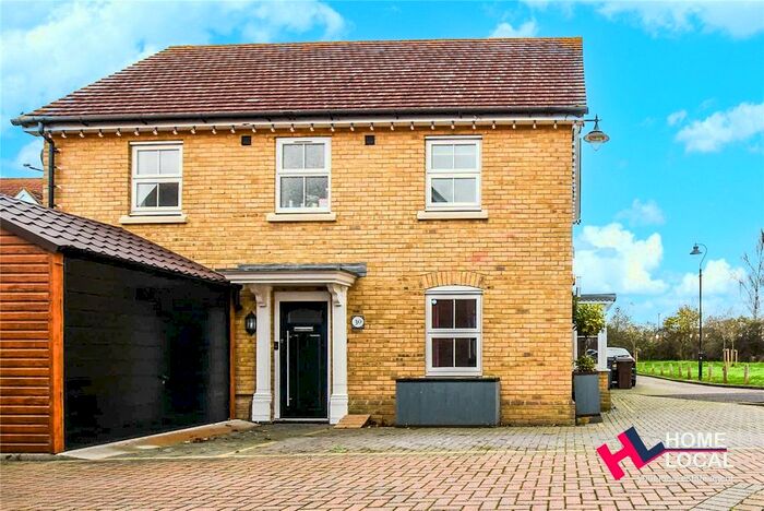 4 Bedroom Link Detached House To Rent In Harrington Mead, Chancellor Park, Chelmsford, Essex, CM2