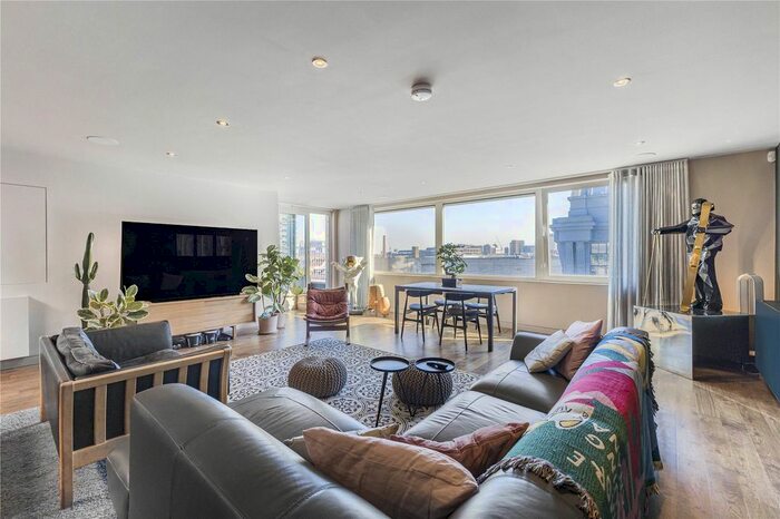 3 Bedroom Flat To Rent In Redchurch Street, Shoreditch, London, E2