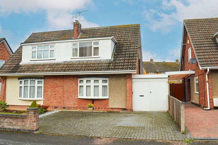 3 Bedroom Semi Detached House For Sale In Cornwall Road, Wigston, Leicester, LE18