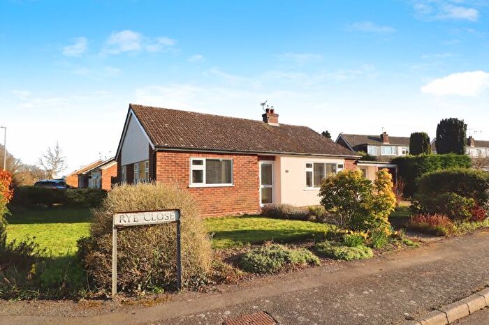 2 Bedroom Bungalow For Sale In Rye Close, Brightlingsea, Colchester, CO7