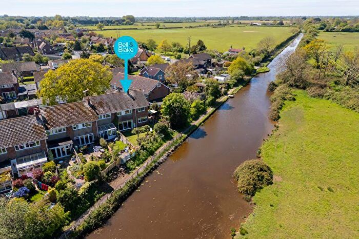 5 Bedroom End Of Terrace House For Sale In High Trees, Chichester, PO20