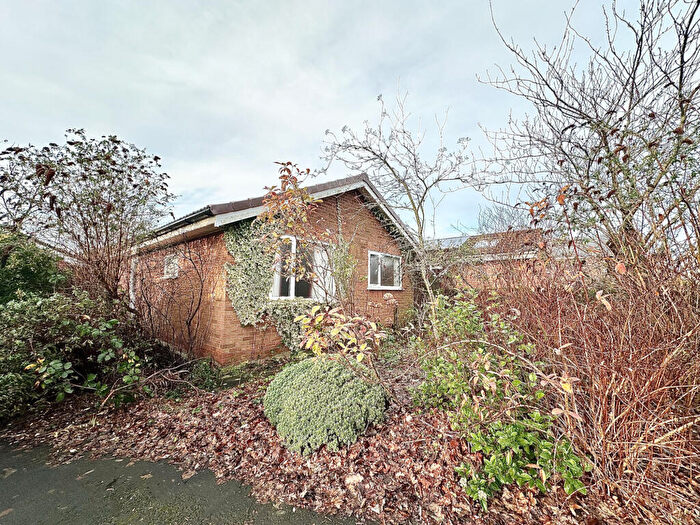 2 Bedroom Bungalow For Sale In Brook Meadow, Higher Bartle, Preston, PR4