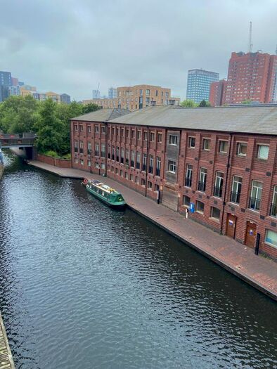 2 Bedroom Flat To Rent In Washington Wharf, Birmingham, B1