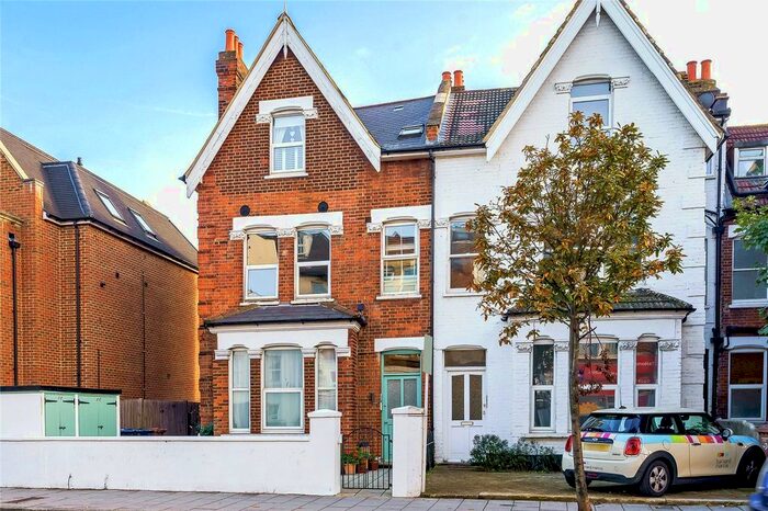1 Bedroom Flat To Rent In Merton Road, Wimbledon, SW19
