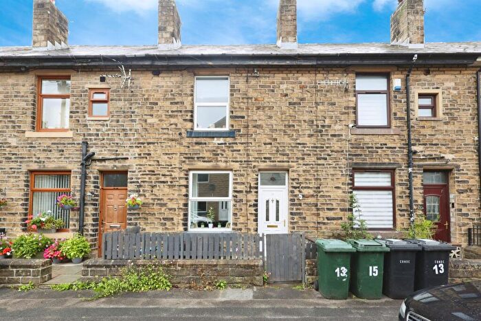 2 Bedroom Terraced House For Sale In Stanley Road, Keighley, BD22