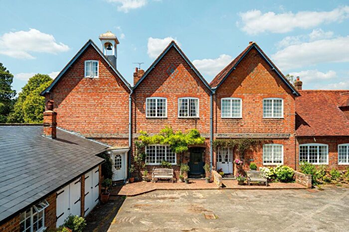 5 Bedroom Terraced House For Sale In Shillinglee Park Road, Godalming, GU8