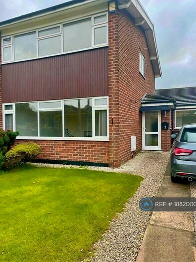 3 Bedroom Semi-Detached House To Rent In Wynnstay Road, Broughton, Chester, CH4