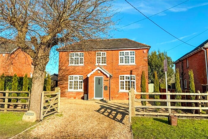 3 Bedroom Detached House For Sale In Vaggs Lane, Hordle, Lymington, Hampshire, SO41