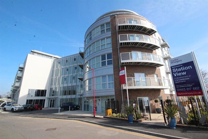 2 Bedroom Flat To Rent In Station View, Guildford, GU1