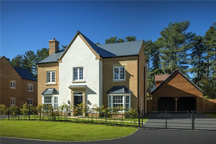 4 Bedroom Detached House For Sale In Houghton Grange, Houghton, St Ives, Cambs, PE28