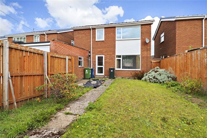 3 Bedroom Semi-Detached House For Sale In Wansford Way, Whickham, NE16