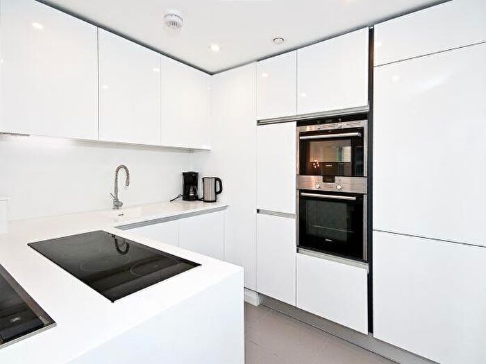 1 Bedroom Apartment To Rent In Dance Square, EC1V