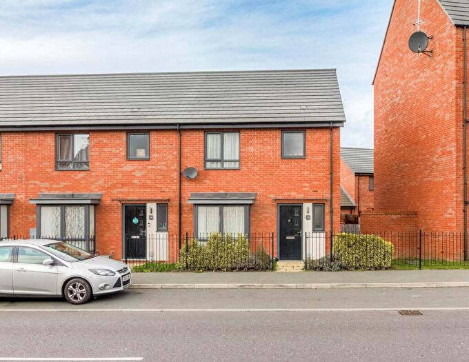 3 Bedroom End Of Terrace House For Sale In Burney Drive, Glebe Farm, MK17