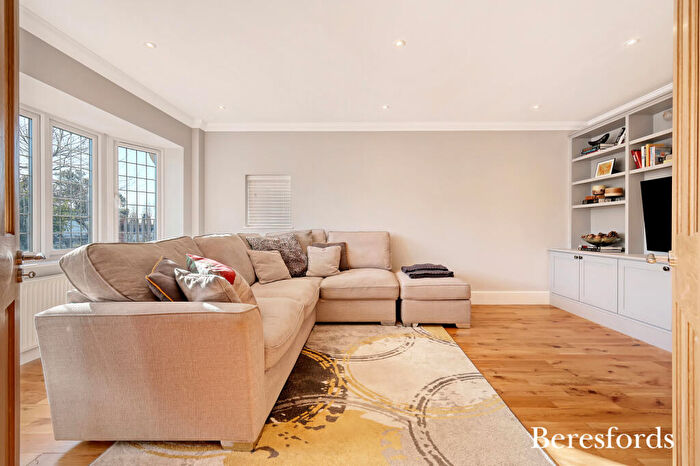 5 Bedroom Detached House For Sale In London Road, Brentwood, CM14