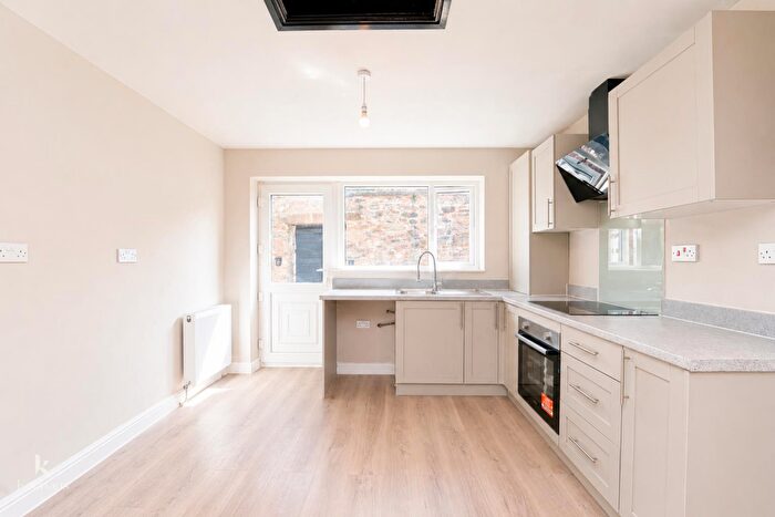 2 Bedroom Terraced House To Rent In Livesey Branch Road, Blackburn, BB2