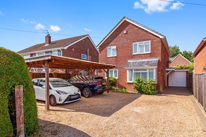 4 Bedroom Detached House For Sale In First Avenue, Southbourne, PO10