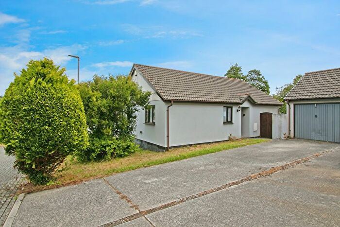 3 Bedroom Bungalow For Sale In Town Farm, Redruth, Cornwall, TR15