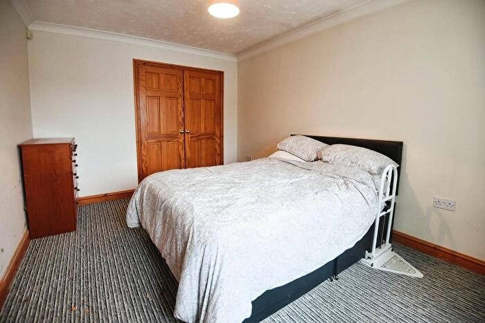 2 Bedroom Semi-Detached Bungalow For Sale In Walnut Close, Wisbech St Mary, Wisbech, PE13