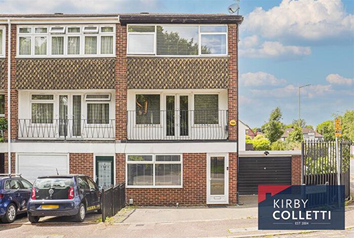 4 Bedroom End Of Terrace House For Sale In Church View, Broxbourne, EN10