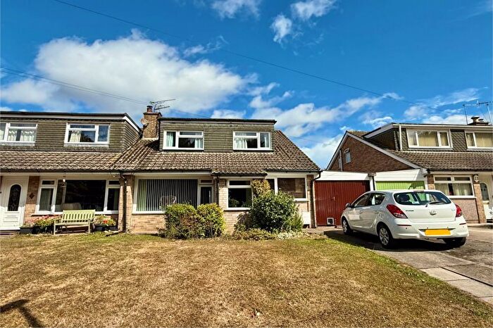 3 Bedroom Semi-Detached House For Sale In Leafy Way, Locking - Circa ' Garden, BS24