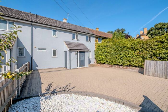 4 Bedroom House To Rent In Rochester Way London, SE3