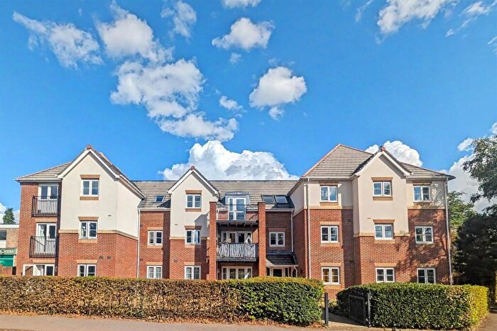 2 Bedroom Flat For Sale In Hiltingbury, SO53
