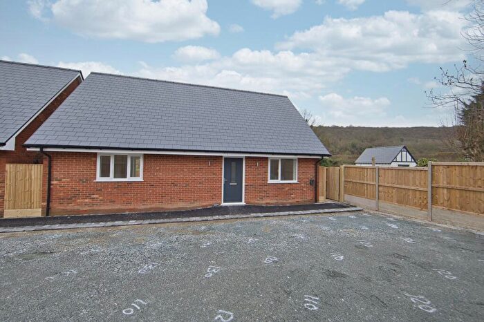 4 Bedroom Detached House For Sale In Folkestone Road, Dover, Kent, CT17