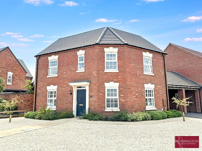 3 Bedroom Detached House For Sale In Walter Pettitt Way, Hugglescote, Coalville, LE67