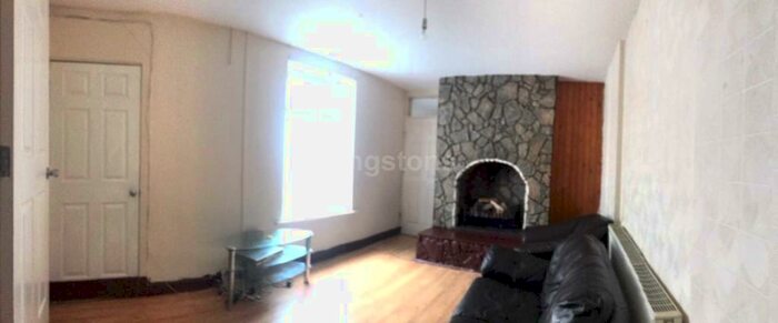 2 Bedroom Flat To Rent In Clive Street, Grangetown, CF11