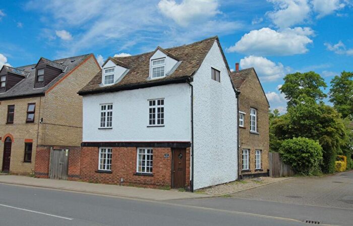 5 Bedroom Detached House For Sale In Cambridge Street, St. Neots, PE19