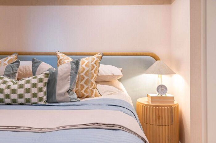 1 Bedroom Flat For Sale In Grand Union, Alperton, HA0