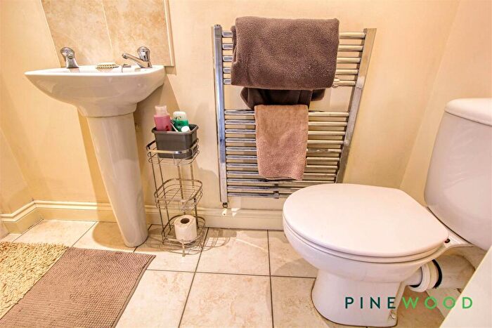 3 Bedroom Town House For Sale In Woodhouse Close, S80