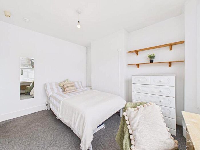 1 Bedroom Terraced House To Rent In Newmarket Road, Brighton, BN2