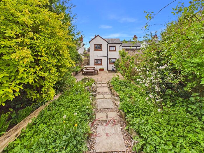 3 Bedroom Cottage For Sale In Cilcain Road, Gwernaffield, Mold, CH7