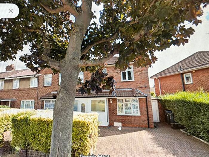 2 Bedroom Property To Rent In Dartford Avenue, London, N9