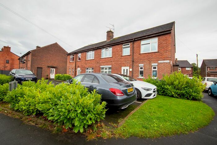 2 Bedroom Flat For Sale In Mossfields, Wrightington, Wigan, Lancashire, WN6