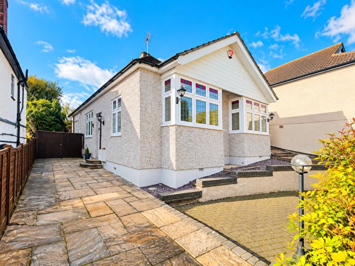 3 Bedroom Detached Bungalow For Sale In Upton Road South, Bexley, DA5