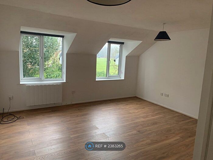 Studio To Rent In Seymour Court, Crowthorne, RG45