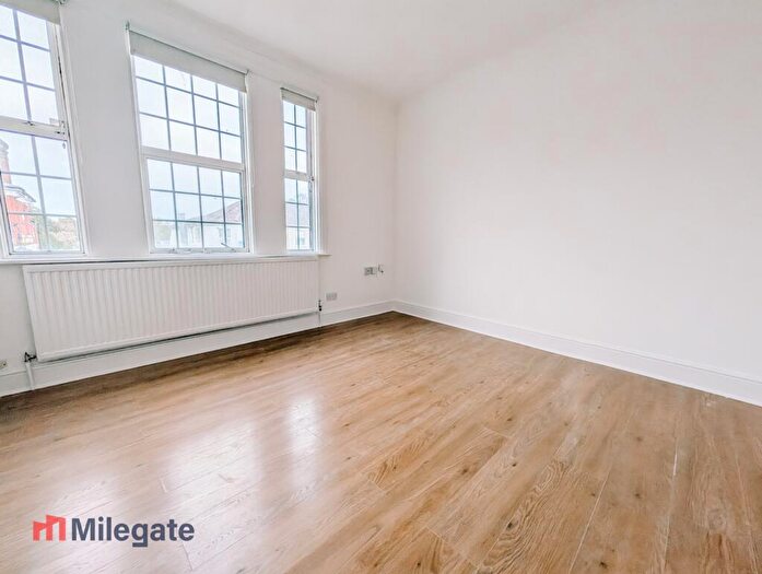 2 Bedroom Flat To Rent In Lower Road, Belvedere, DA17