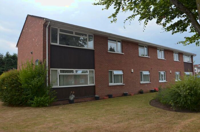3 Bedroom Flat To Rent In Bishops Close, Whitchurch, Cardiff, CF14
