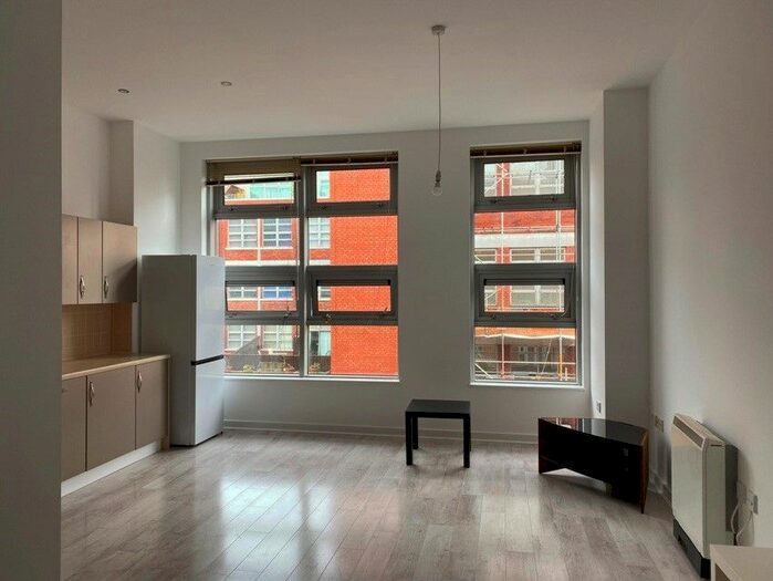 1 Bedroom Flat To Rent In Platinum Apartments, Jewellery Quarter, B18