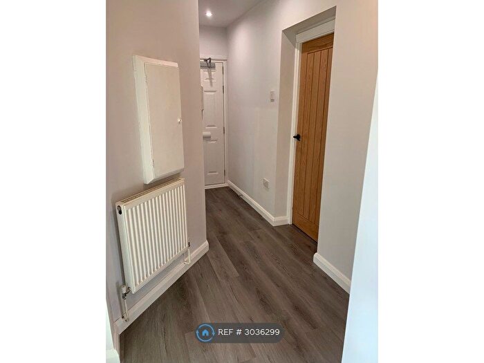1 Bedroom Flat To Rent In Ludlow Mead, South Oxhey, WD19